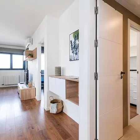 Apartment Moderno Con Piscina Y Parking